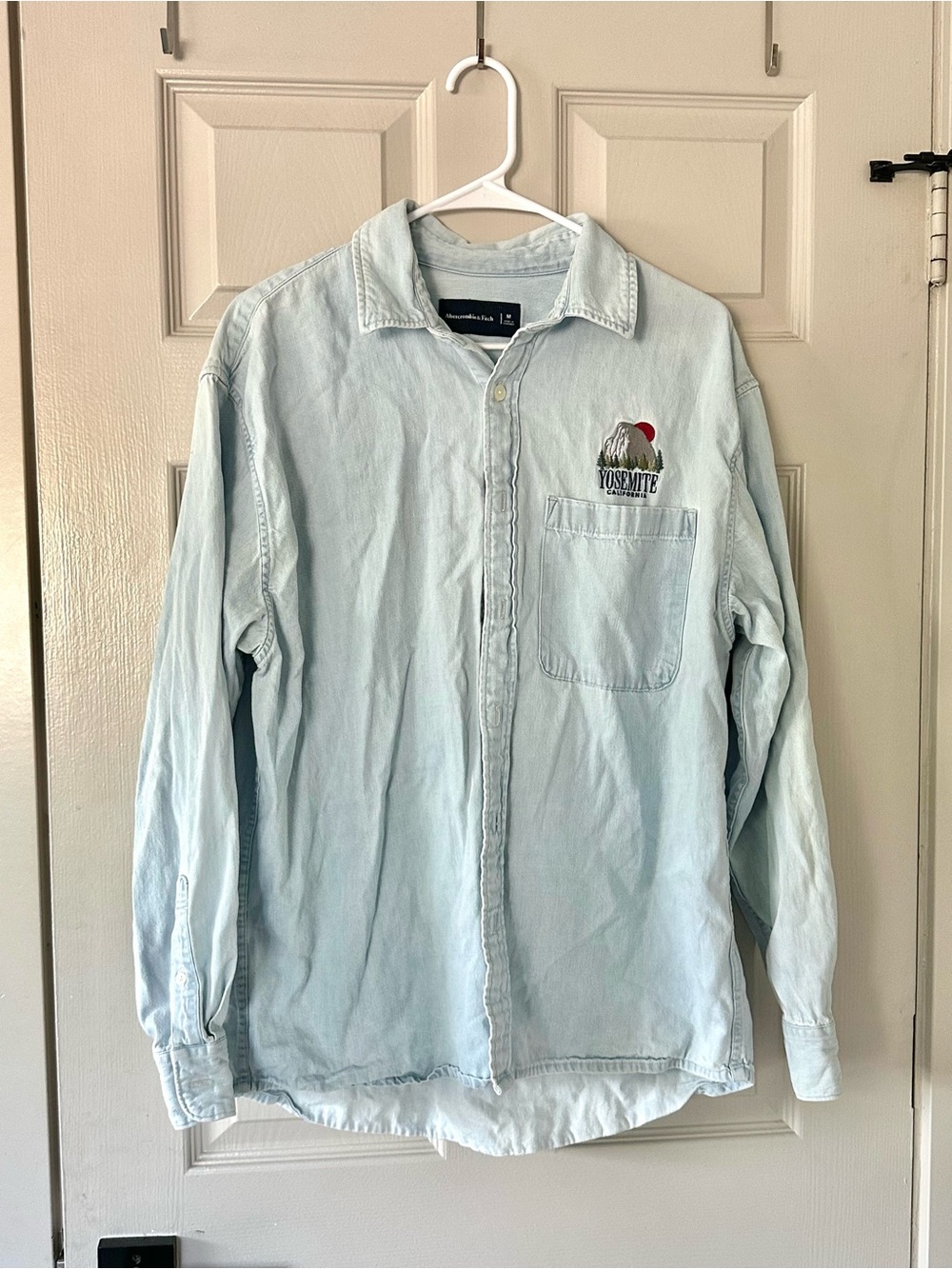 Abercrombie & Fitch Light Blue Yosemite Embroidered Button-Down Shirt